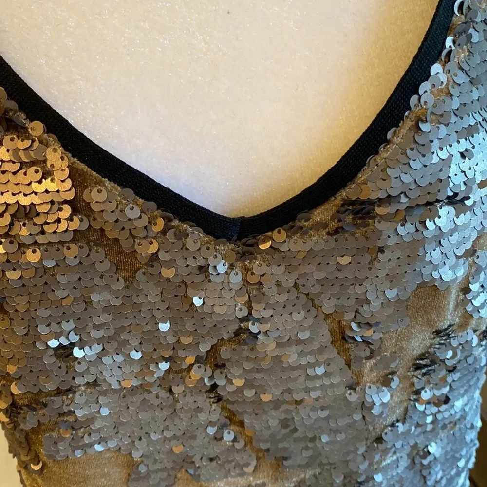 Dress Forum Velvet and sequins tank - Picture 8 of 12